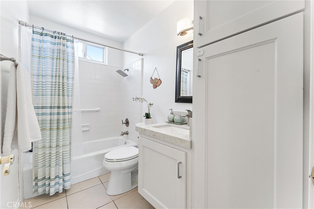 7880 E Samantha Circle