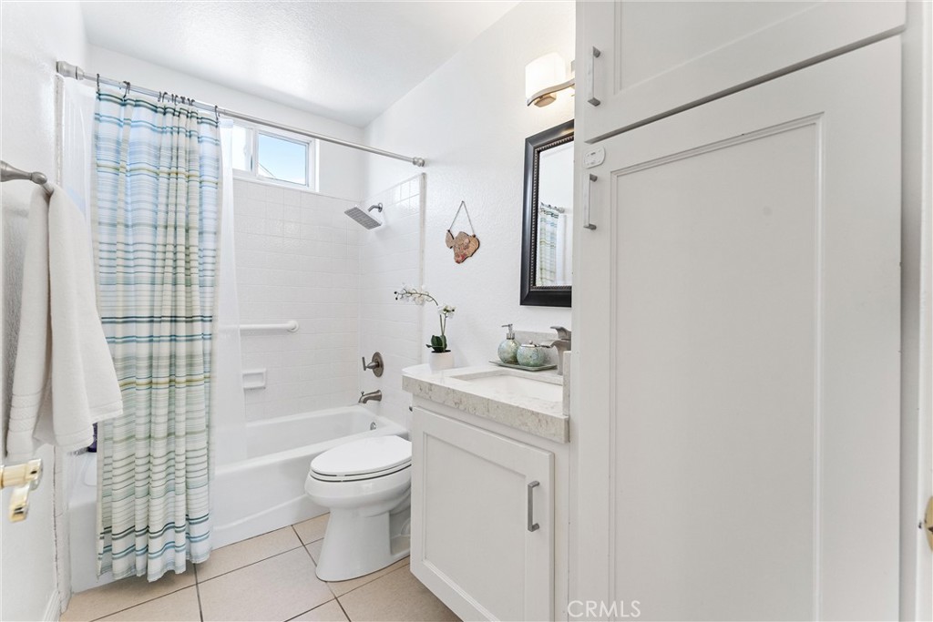 7880 E Samantha Circle