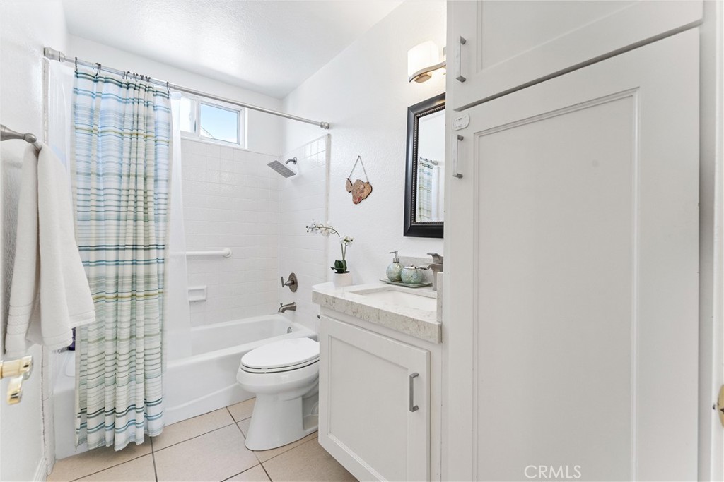 7880 E Samantha Circle