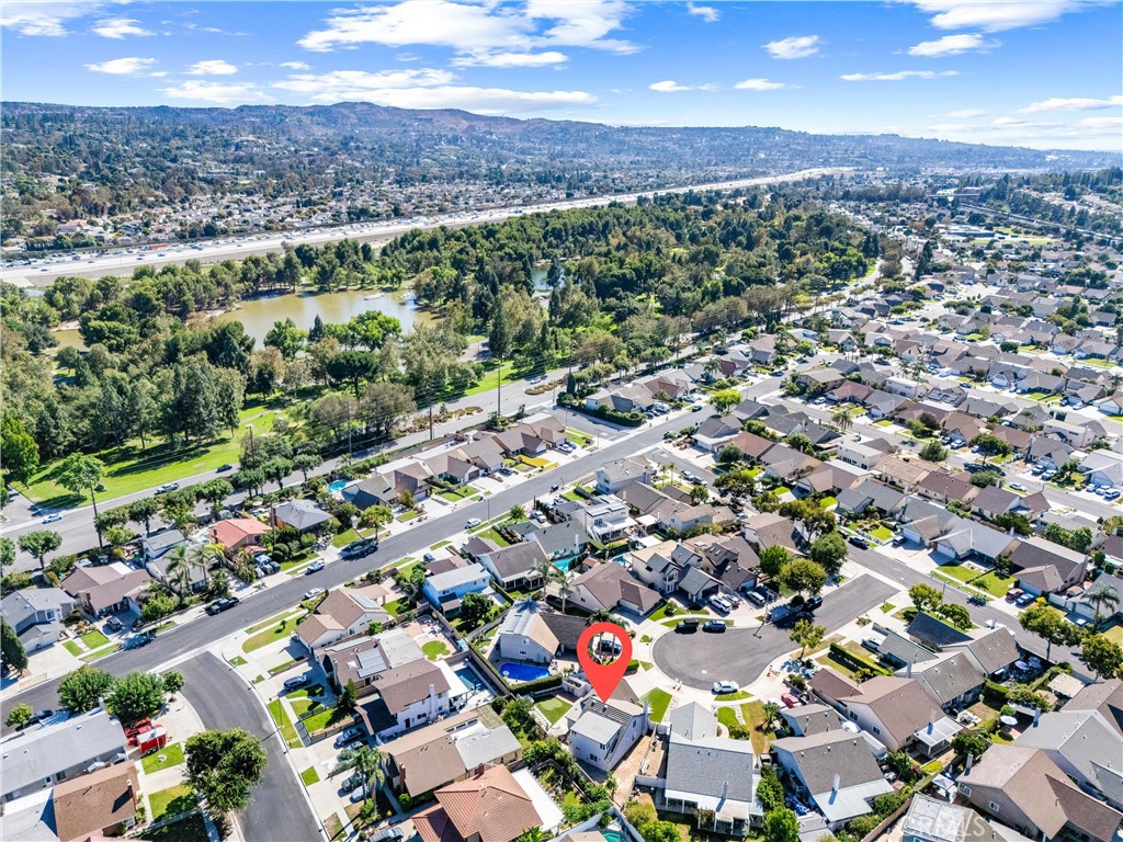 7880 E Samantha Circle