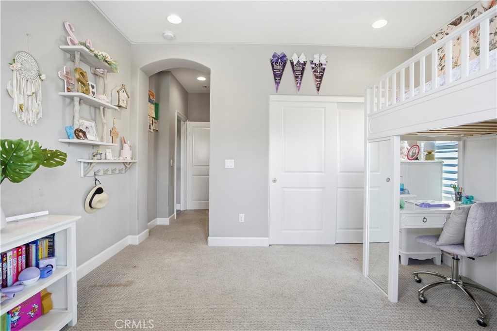 17491 Oakbluffs Lane