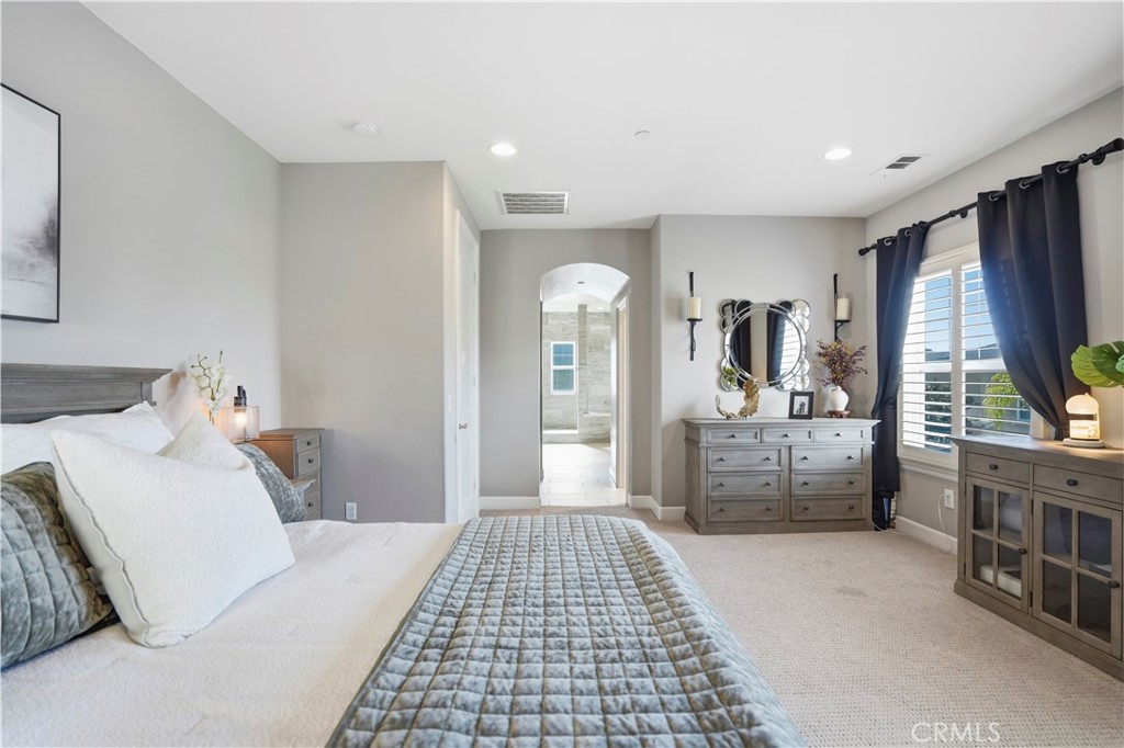 17491 Oakbluffs Lane