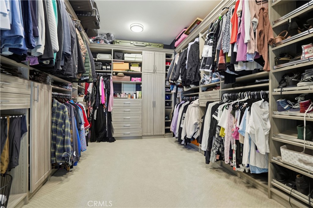 17491 Oakbluffs Lane