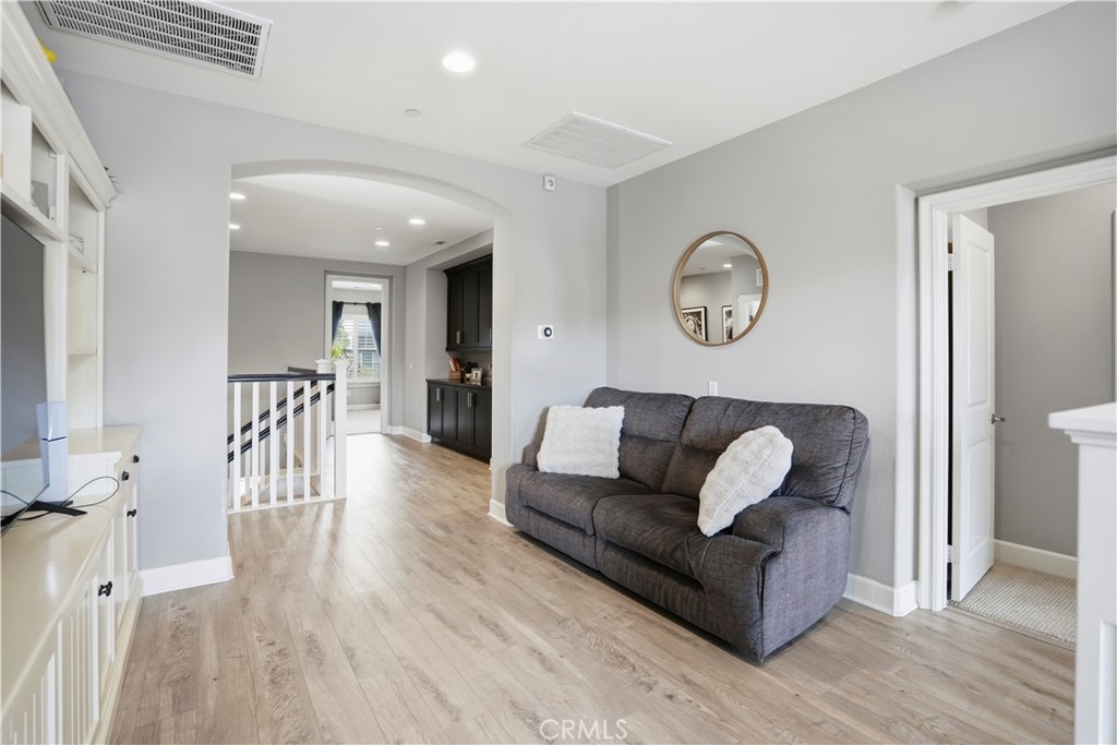 17491 Oakbluffs Lane