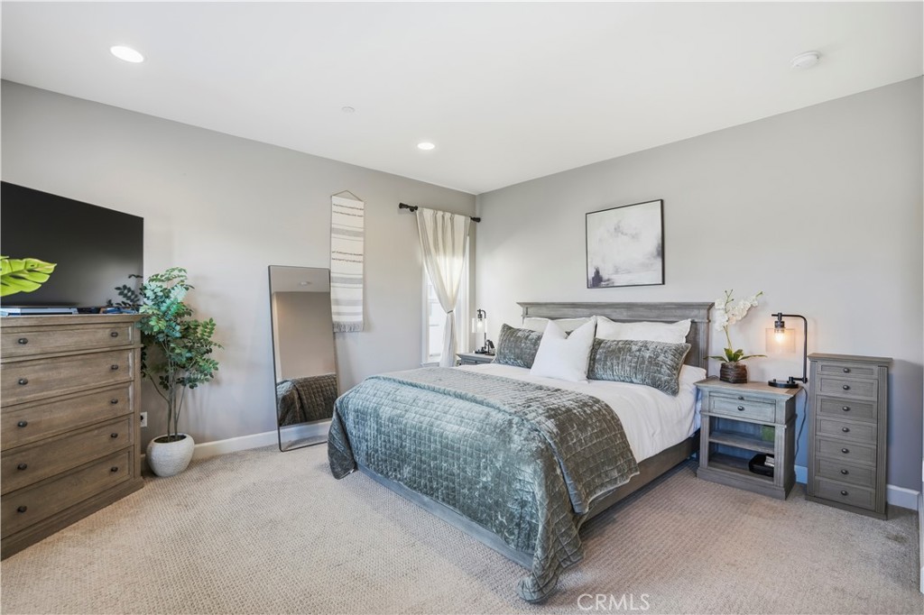 17491 Oakbluffs Lane