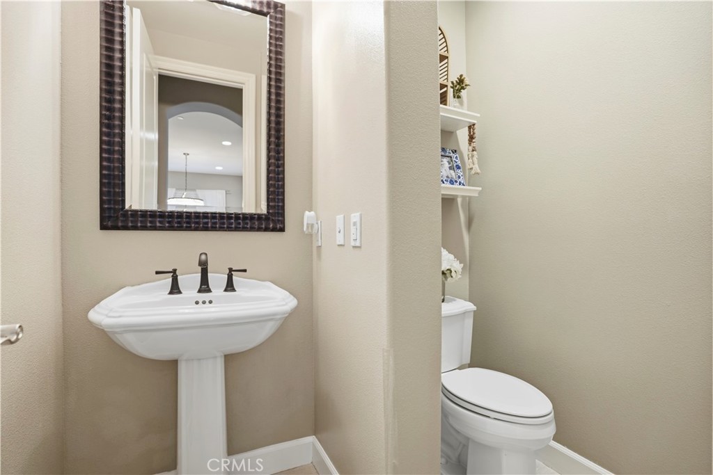 17491 Oakbluffs Lane