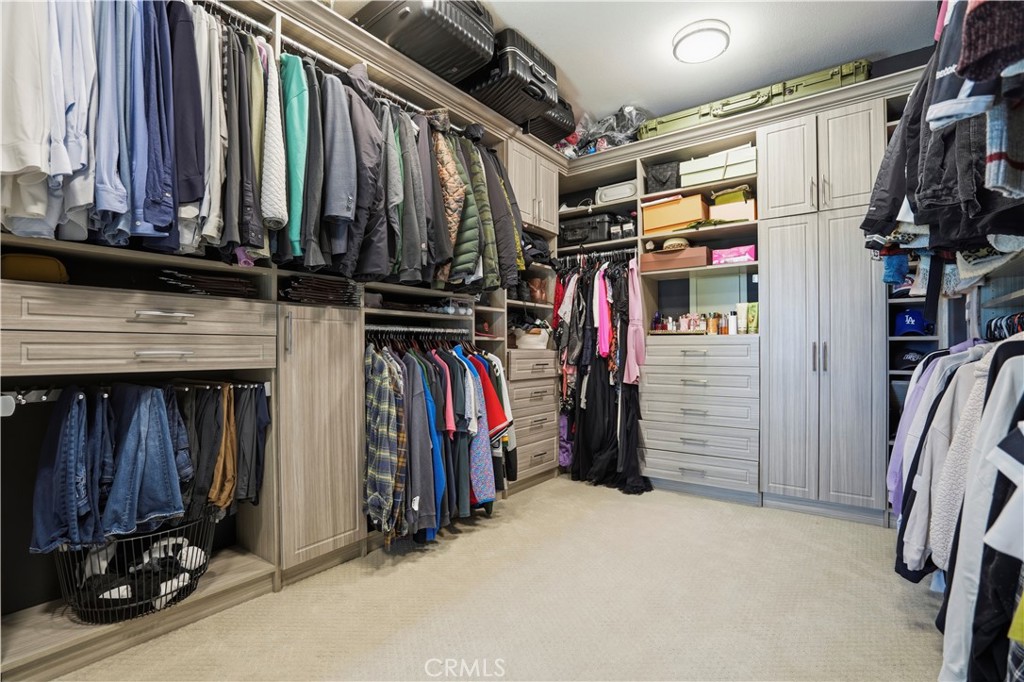 17491 Oakbluffs Lane