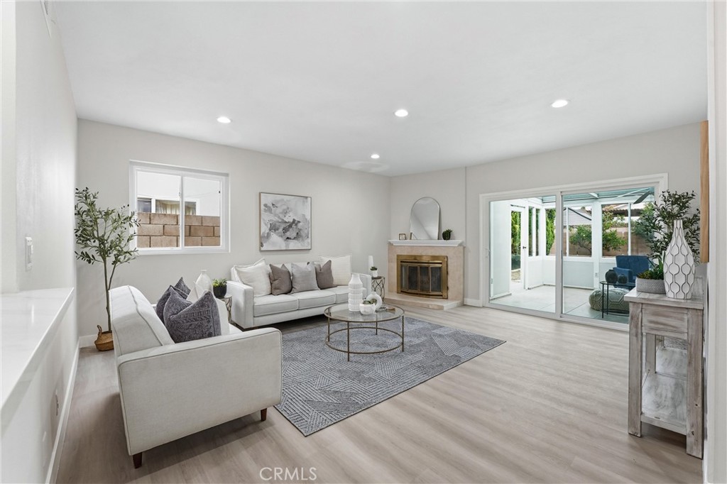 10377 Morning Glory Ave