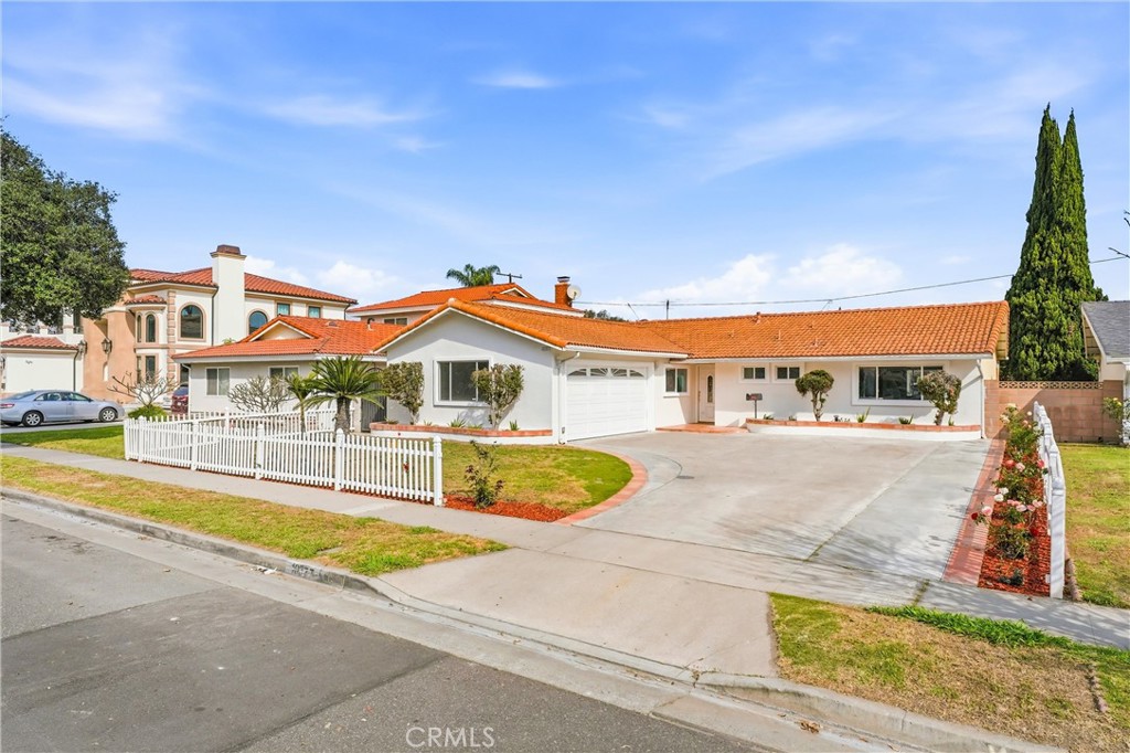 10377 Morning Glory Ave