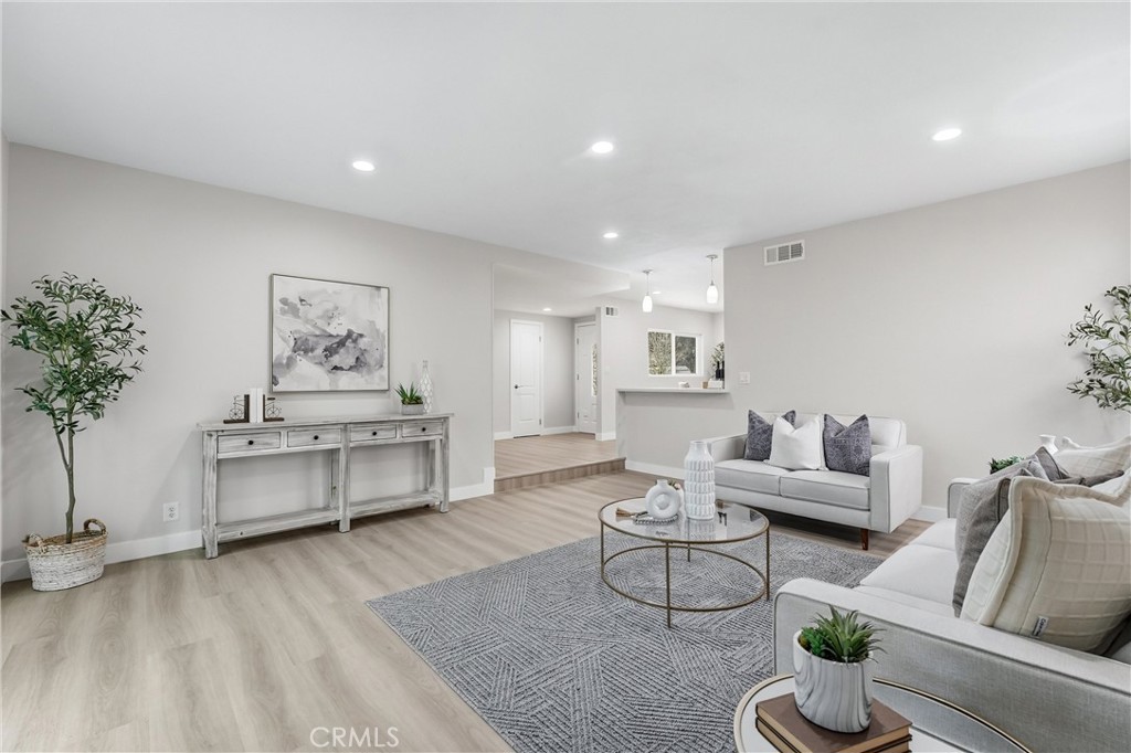 10377 Morning Glory Ave