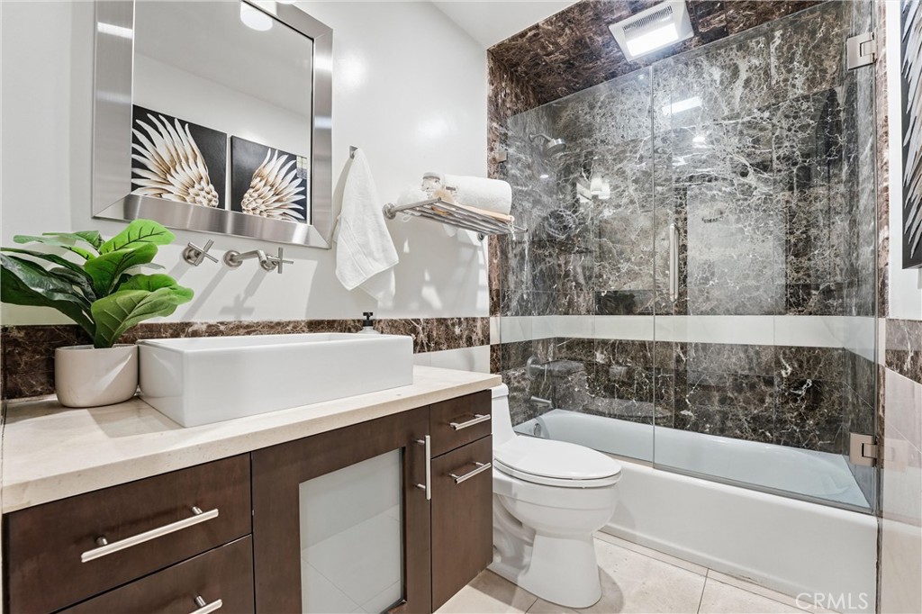 19401 Sunray Lane 204