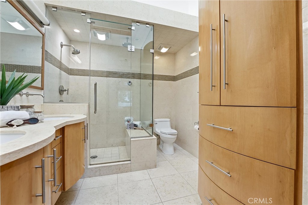 19401 Sunray Lane 204