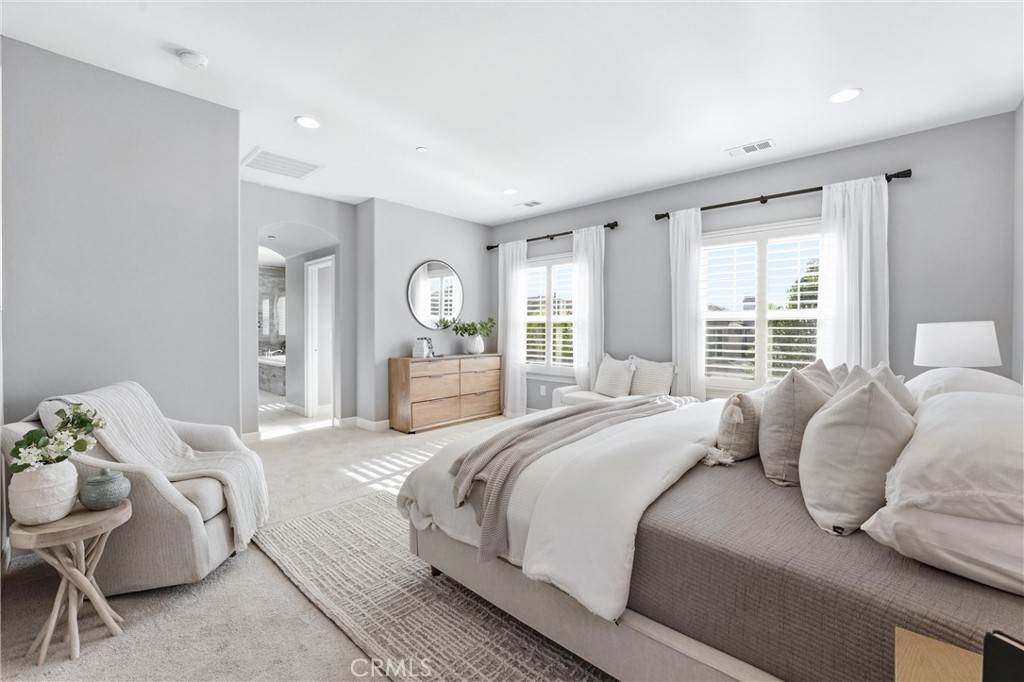 17491 Oakbluffs Lane