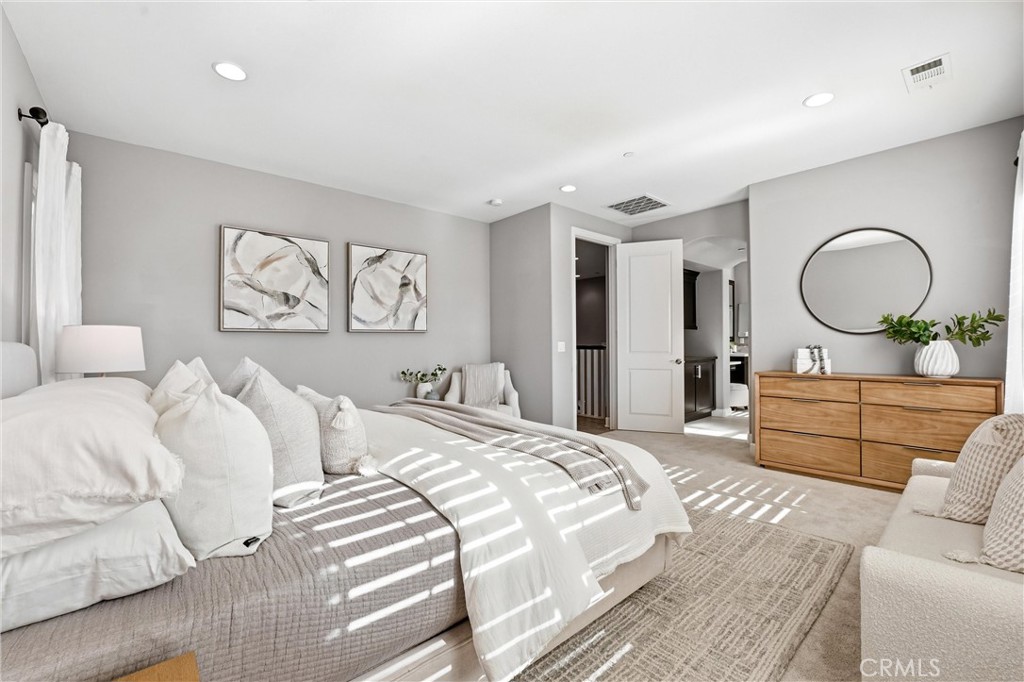 17491 Oakbluffs Lane