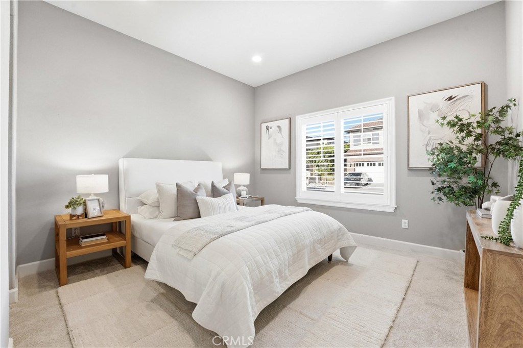 17491 Oakbluffs Lane