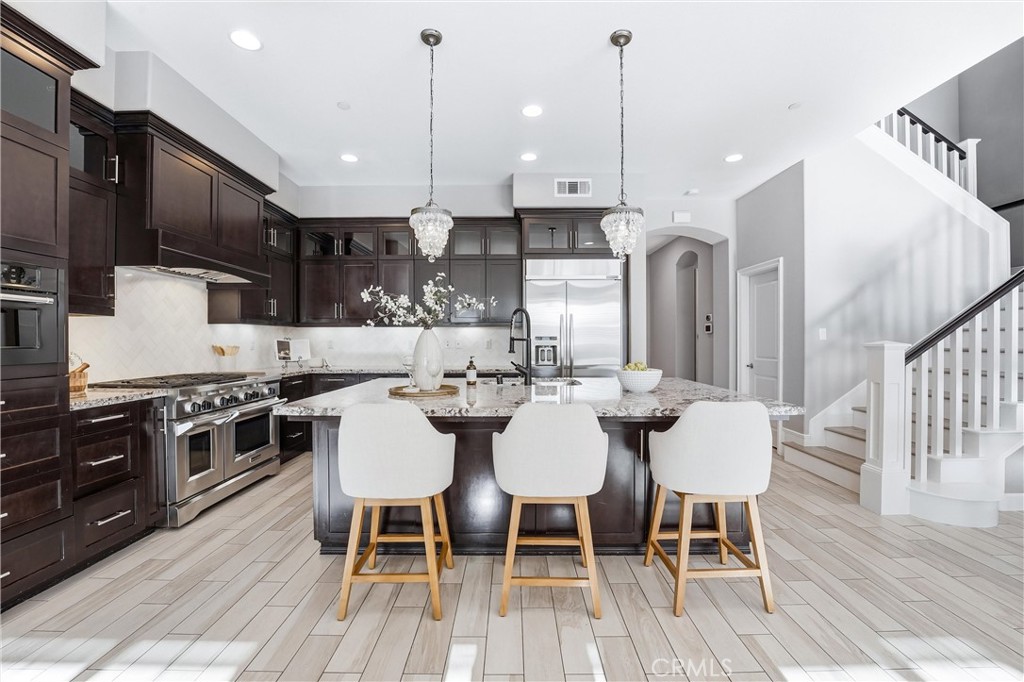 17491 Oakbluffs Lane