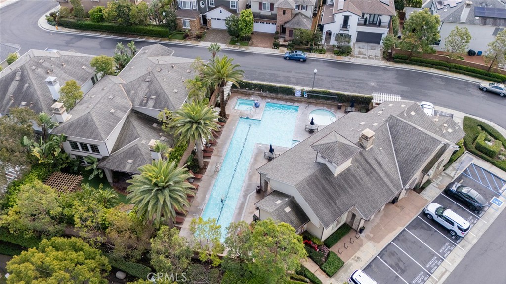 17491 Oakbluffs Lane