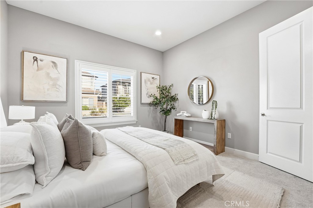 17491 Oakbluffs Lane