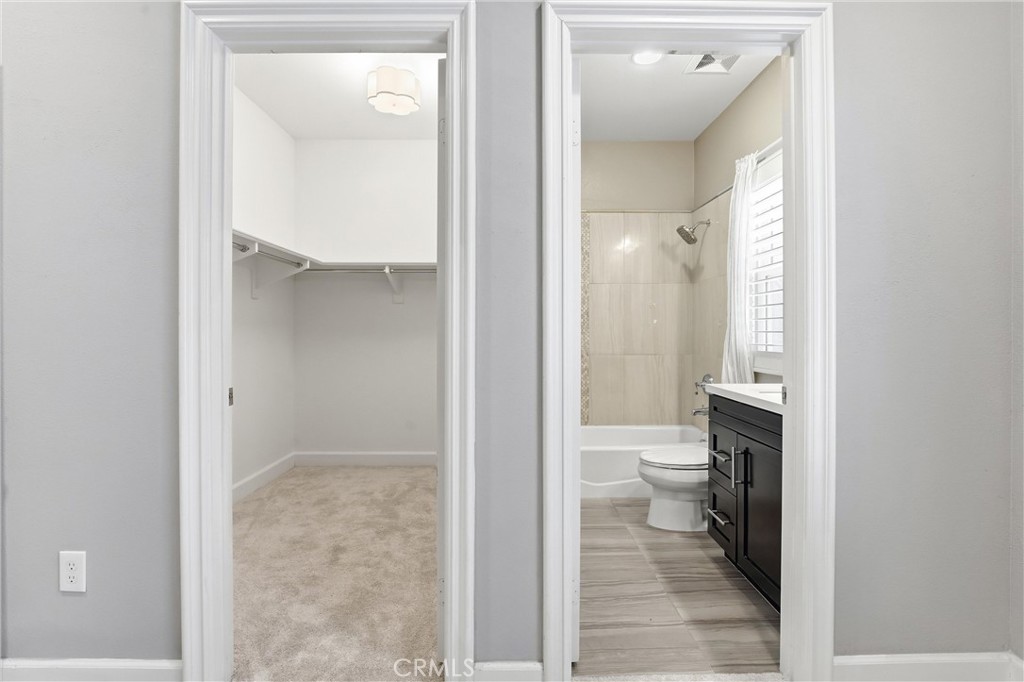 17491 Oakbluffs Lane