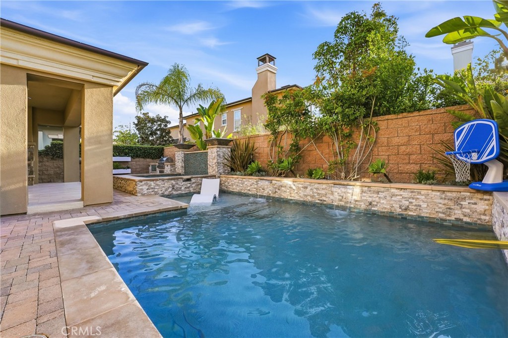 17491 Oakbluffs Lane