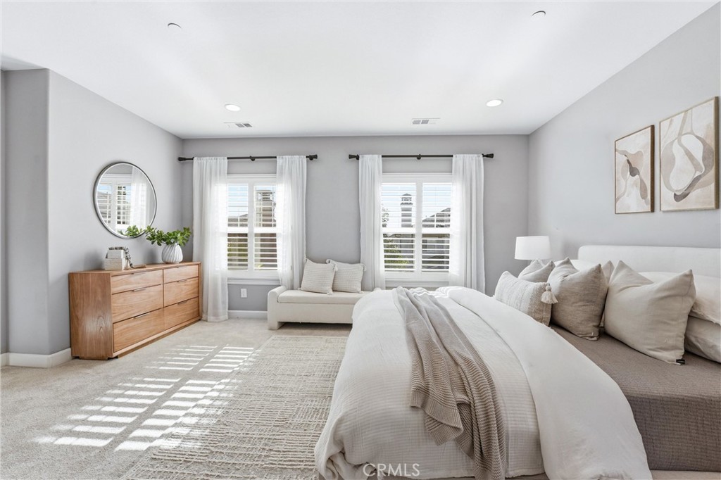 17491 Oakbluffs Lane