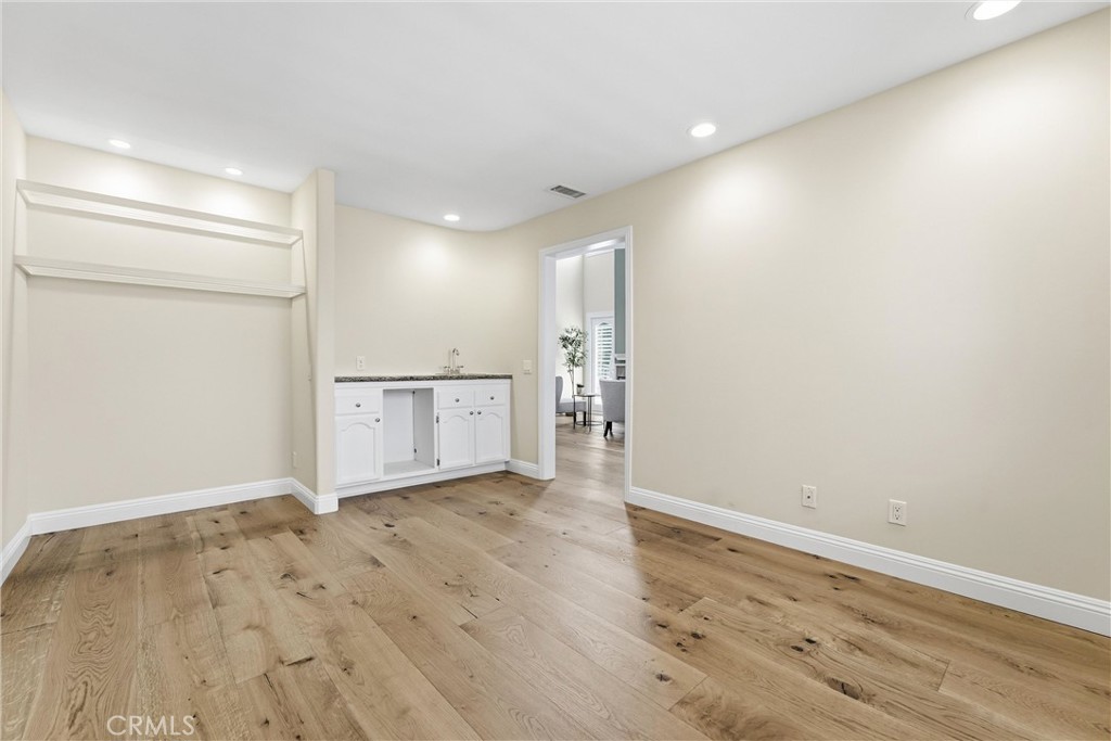 6051 Broadstone Circle