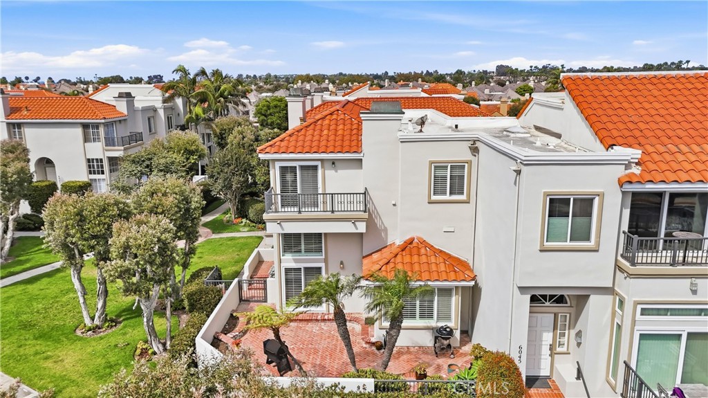 6051 Broadstone Circle