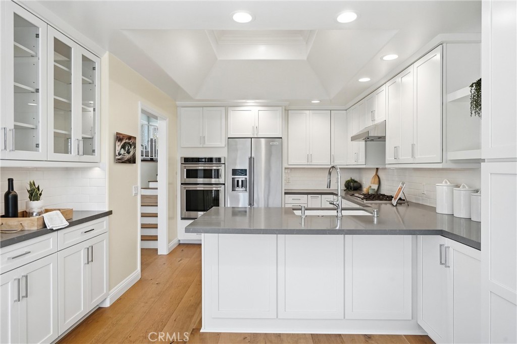 6051 Broadstone Circle