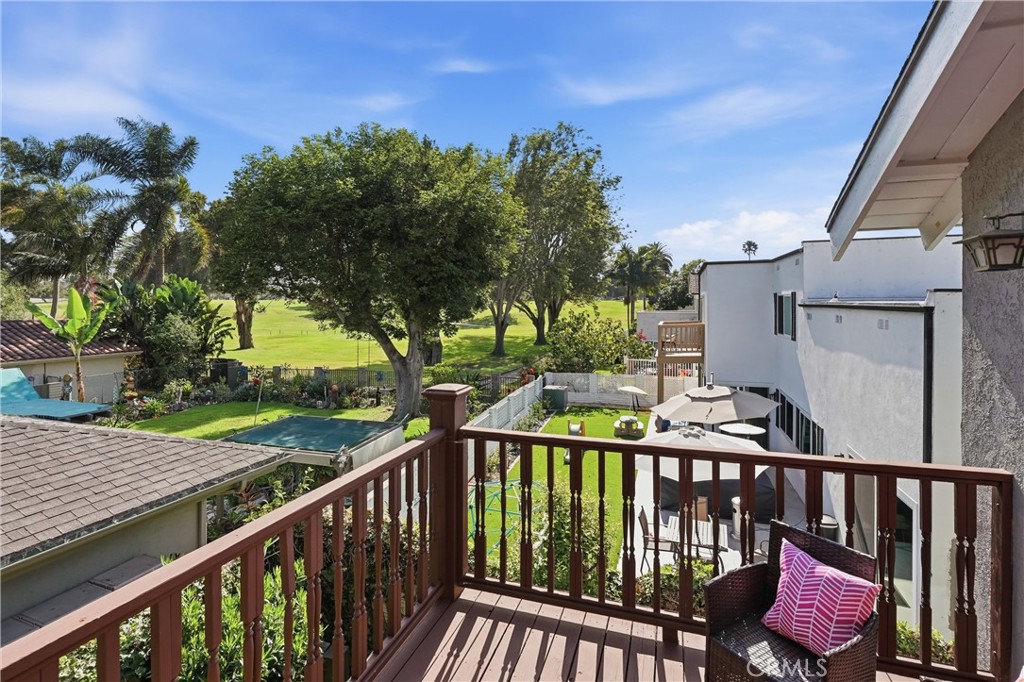 5872 Meadowbrook Drive