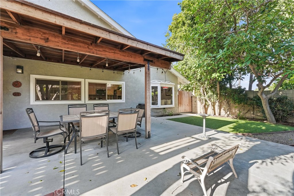 5872 Meadowbrook Drive