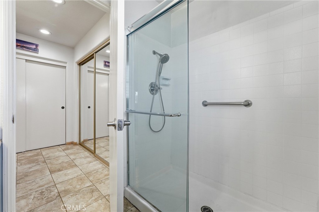 5872 Meadowbrook Drive