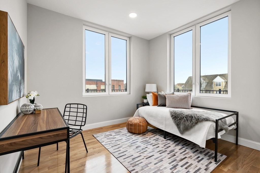 10 Taber Street Unit: 207