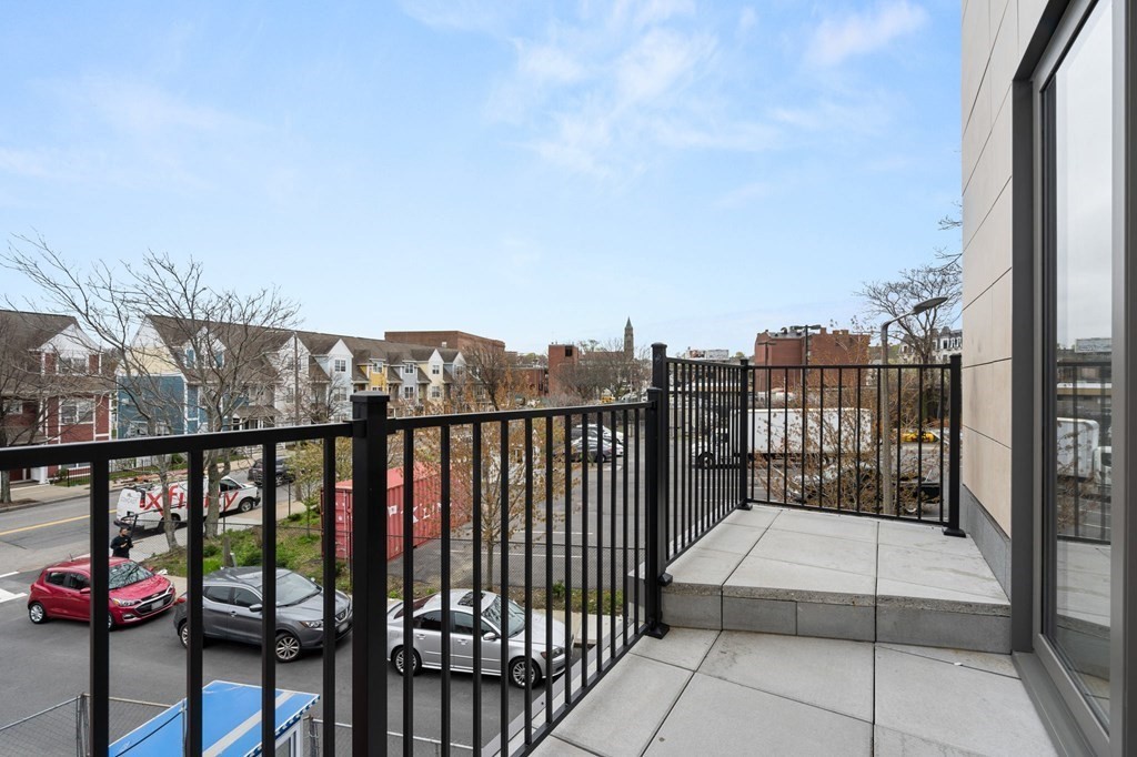 10 Taber Street Unit: 207