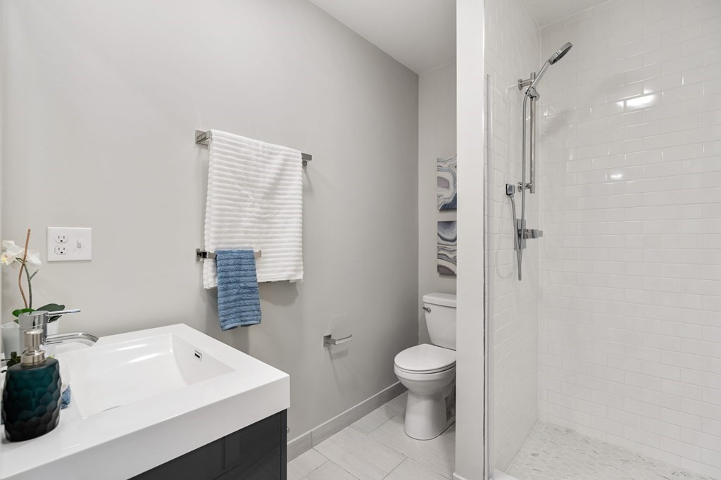 10 Taber Street Unit: 207