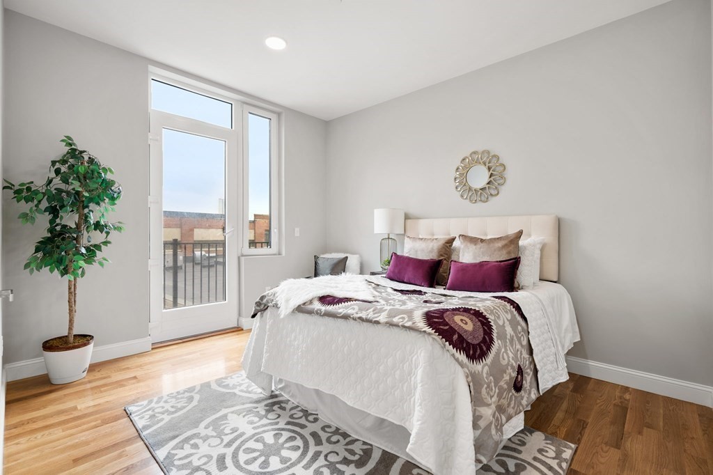 10 Taber Street Unit: 207