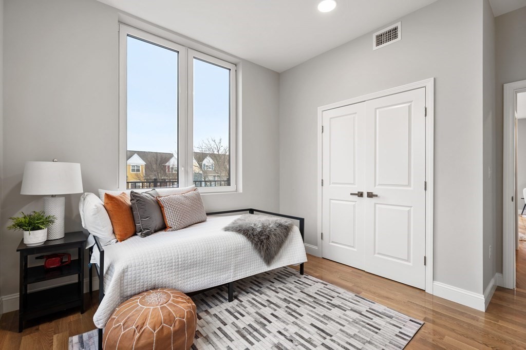 10 Taber Street Unit: 207