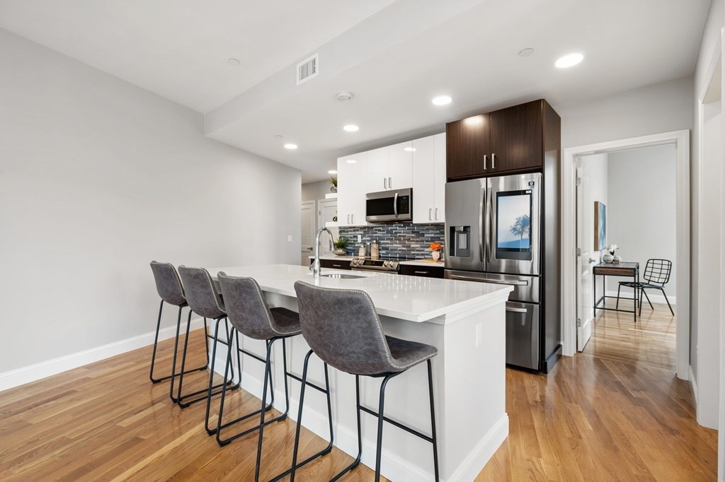 10 Taber Street Unit: 207