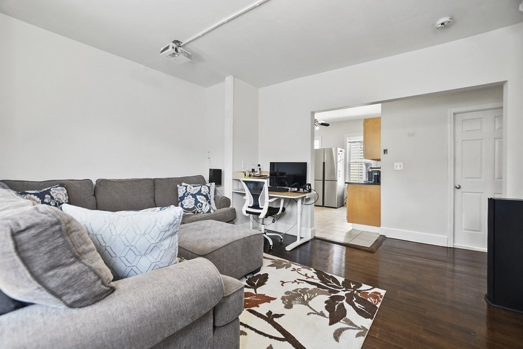 24 Gayland St Unit: 3