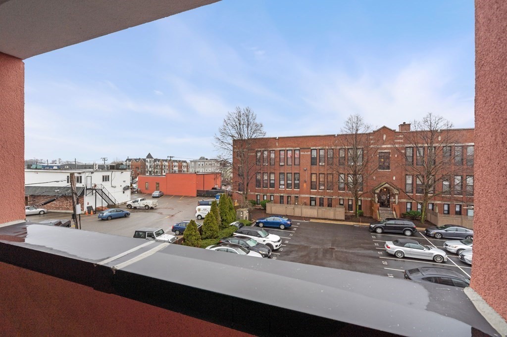 60B Gibson St. Unit: B4