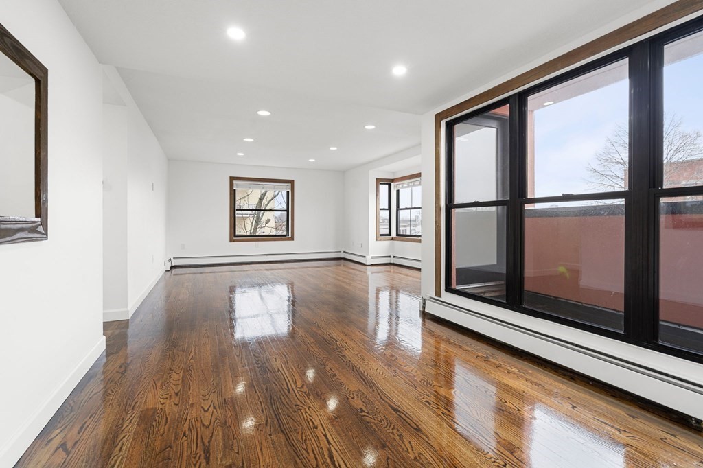 60B Gibson St. Unit: B4
