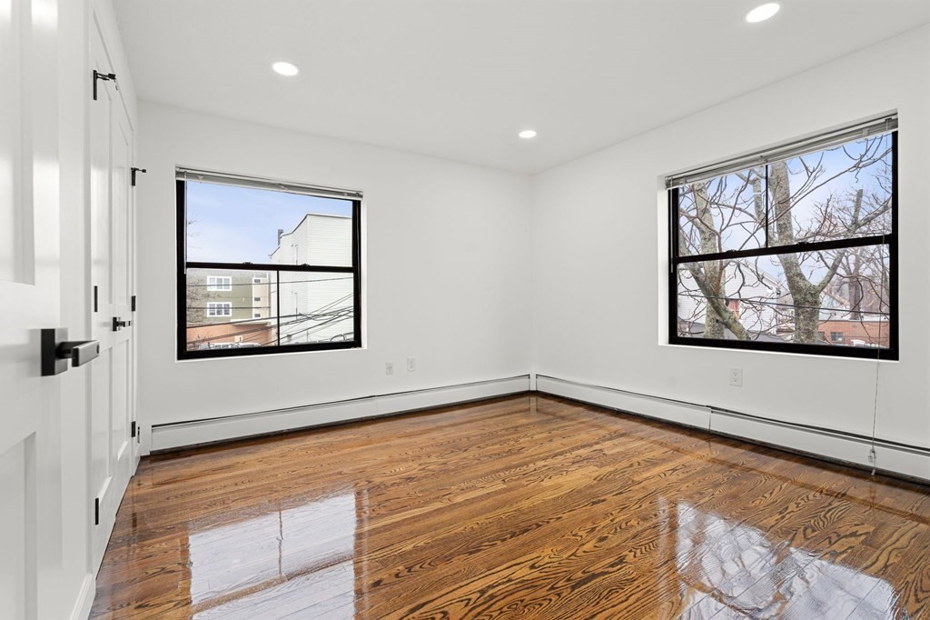 60B Gibson St. Unit: B4