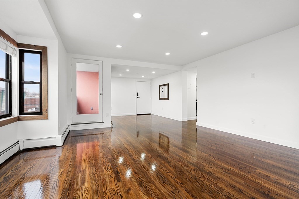 60B Gibson St. Unit: B4