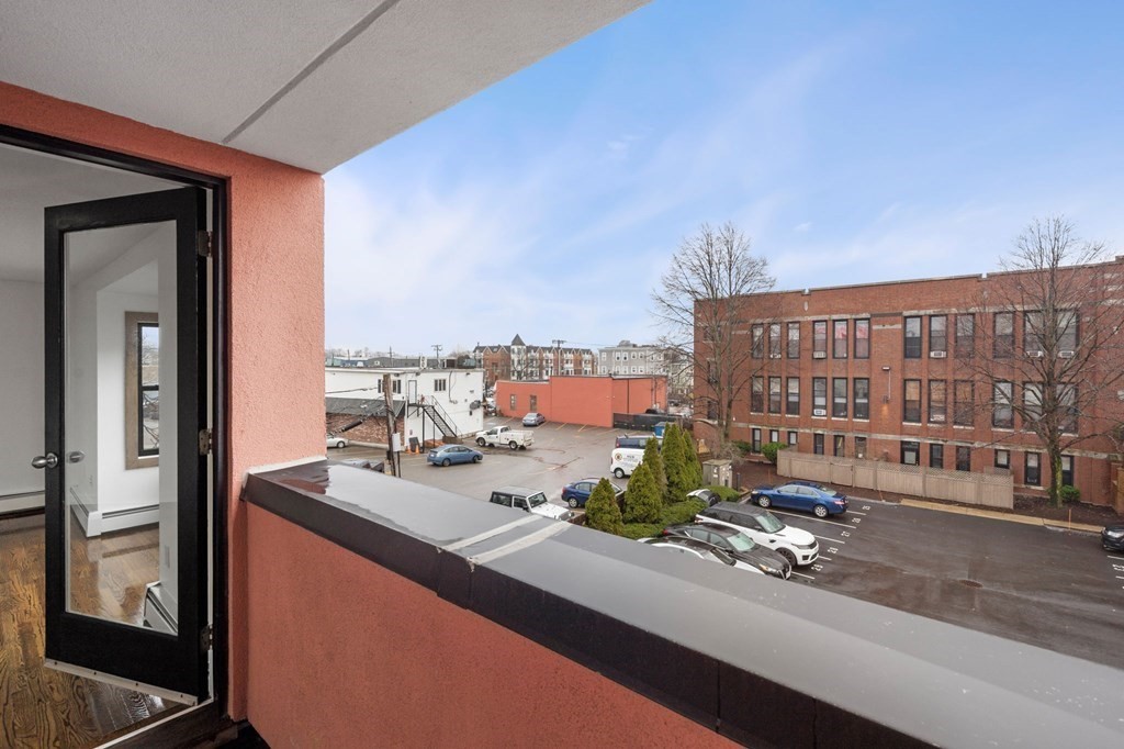 60B Gibson St. Unit: B4