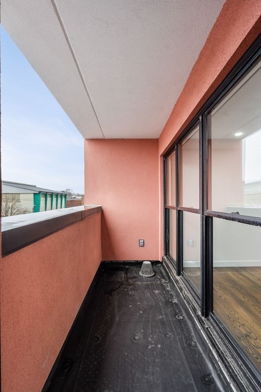60B Gibson St. Unit: B4
