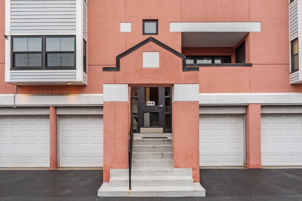 60B Gibson St. Unit: B4