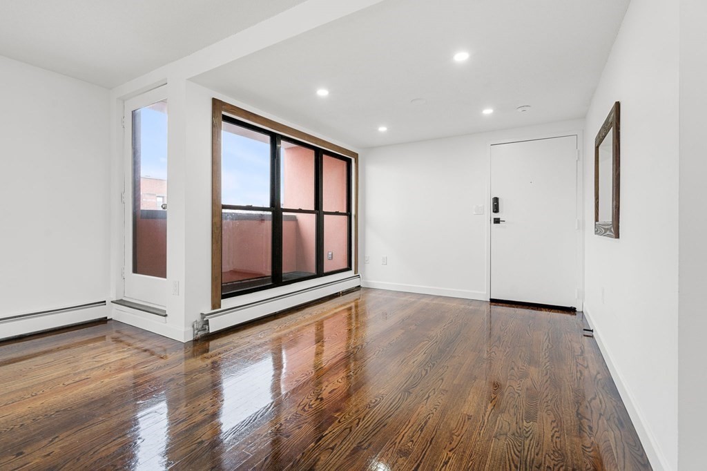 60B Gibson St. Unit: B4