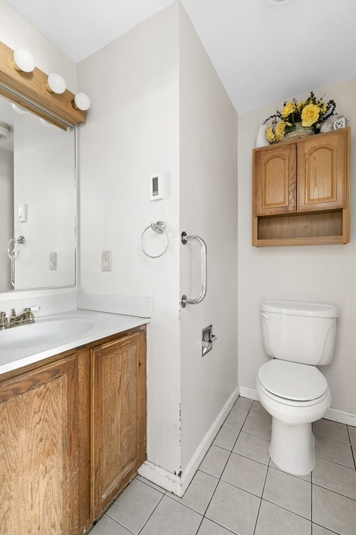 49 Willowwood St. Unit: 49