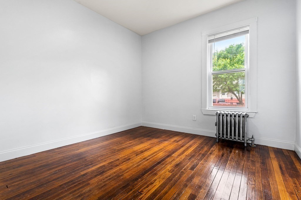 146-148 Forest Ave. Unit: 1