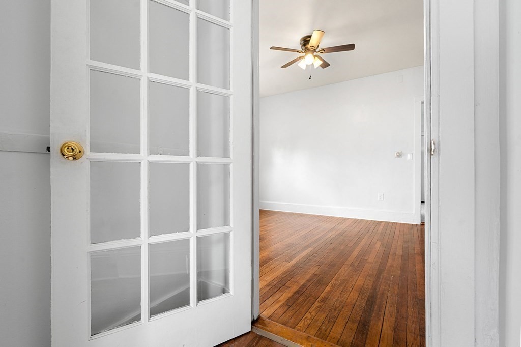 146-148 Forest Ave. Unit: 1
