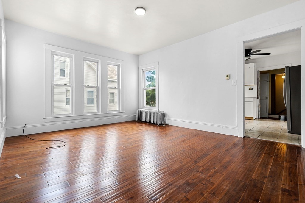 146-148 Forest Ave. Unit: 2